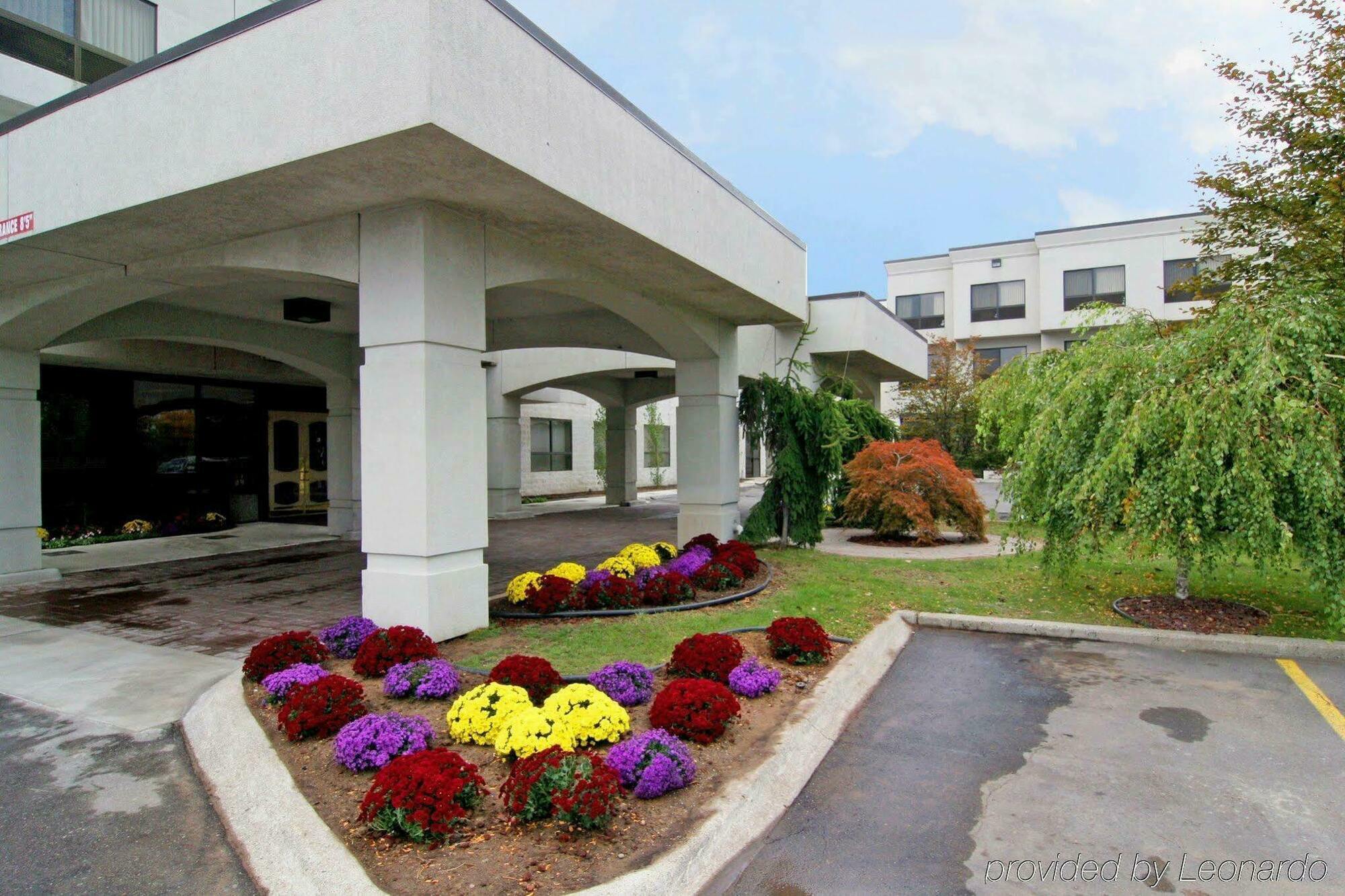 American Inn & Suites ウォーターフォード エクステリア 写真